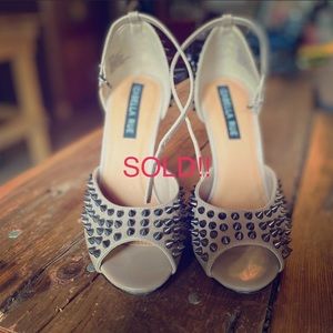 Izabella Rue spiked heels - size 6 - new